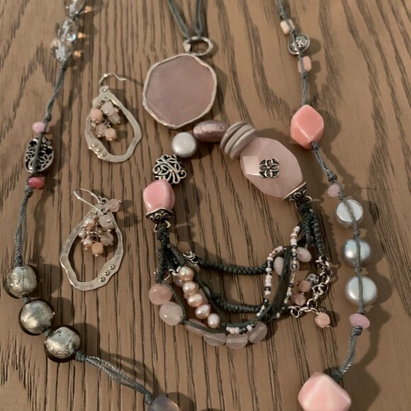 Silpada Pink Soapstone Set - 2 Necklaces, 1 Bracelet and 1pair Earrings .925 SS - Picture 1 of 14